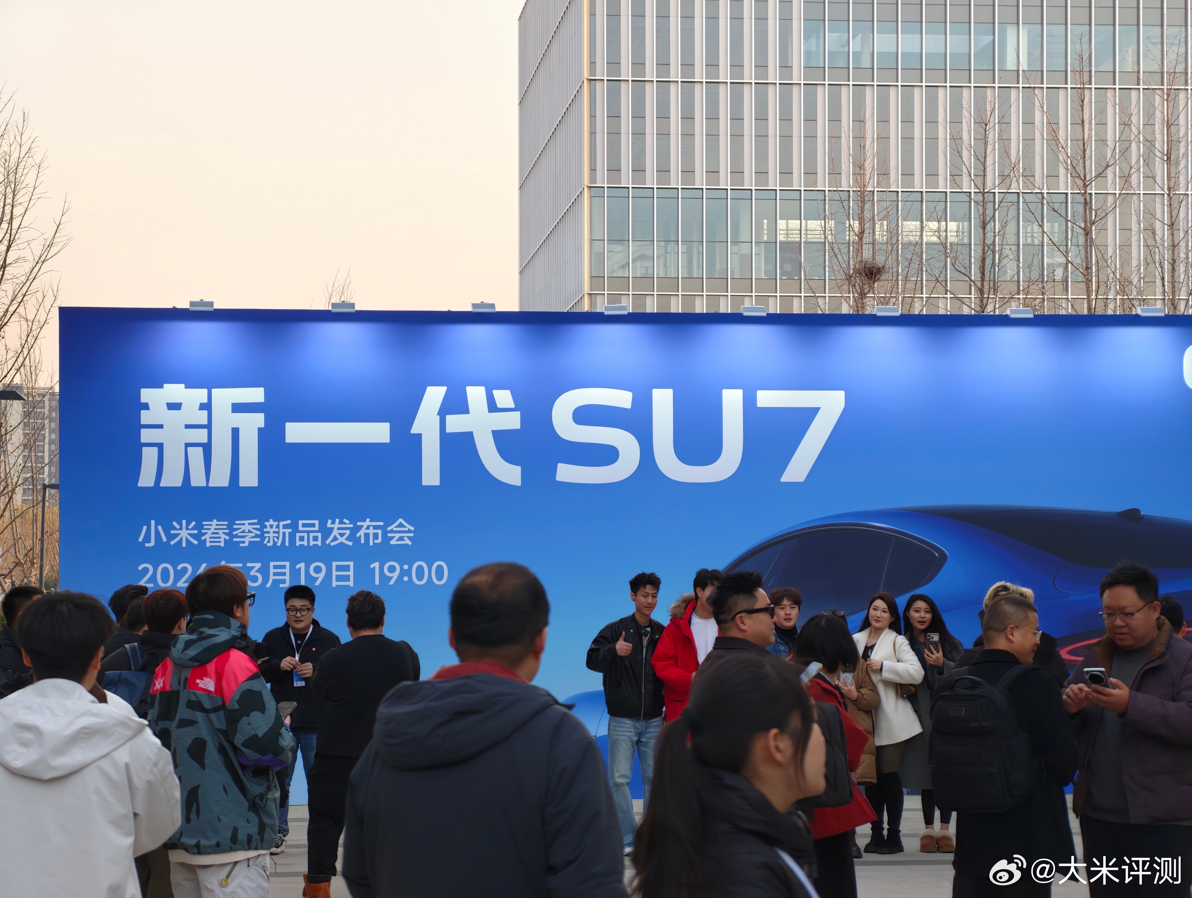 来看看新一代SU7 