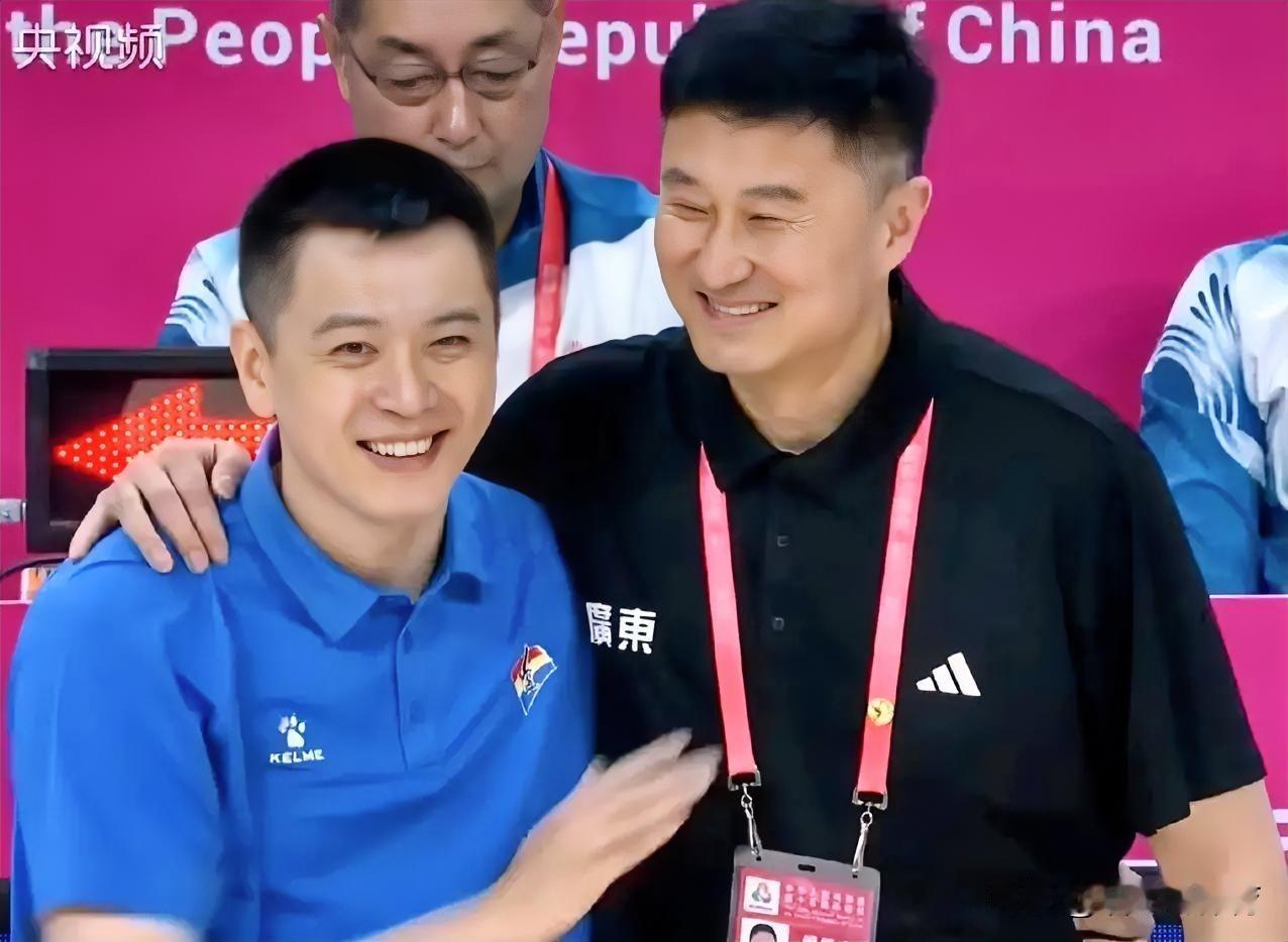 周日的辽粤大战，辽篮想要战胜兵强马壮的广东队，杨鸣只有这一个机会，，，
前几个赛