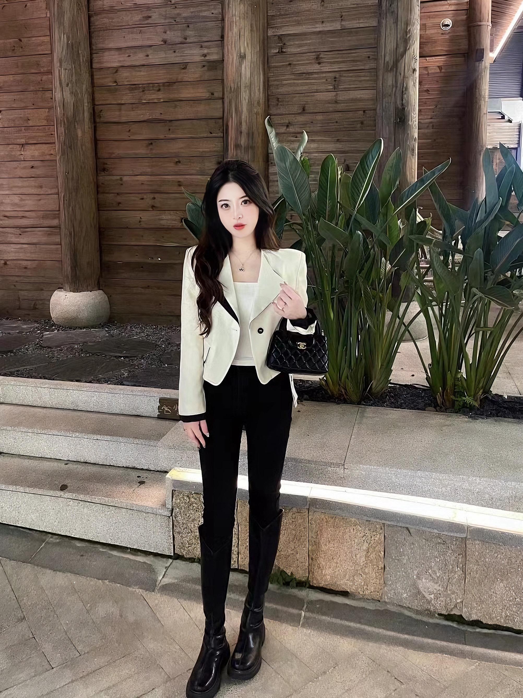 见过世面的女人不会死缠烂打 有品位的男人不会逢人就爱
