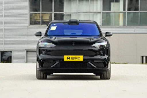 问界M6家用SUV解析，兼顾日常通勤与长途自驾出行