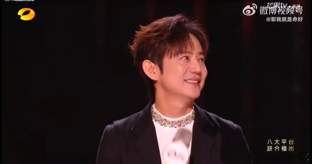 何炅 终于要结束了声鸣远扬总决赛 声鸣远扬声鸣远扬直播玩笑里的周考式主持，藏着每
