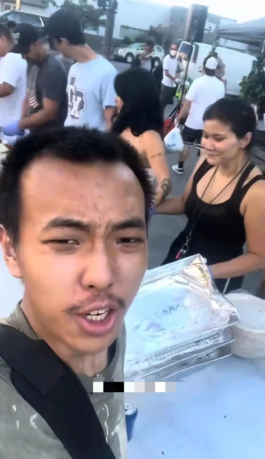 金牌讲师失踪两个月了，传说是被遣返了，就算遣返了，两个月也应该有消息了，过去讲师