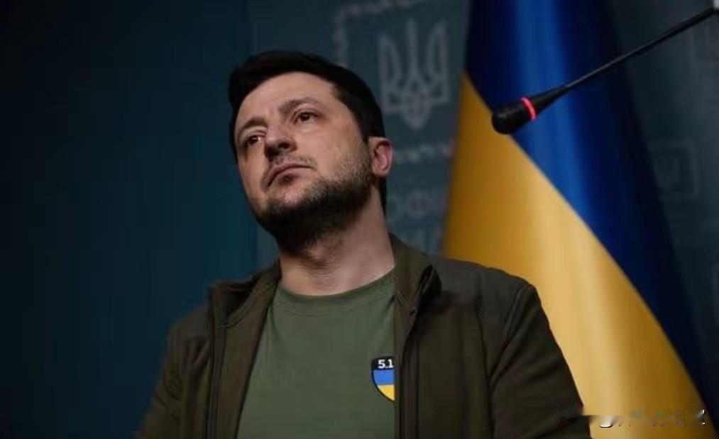 泽连斯基匹夫之勇，乌军死守不退，红军城危在旦夕，想拖垮俄罗斯，只能这样做。

虽