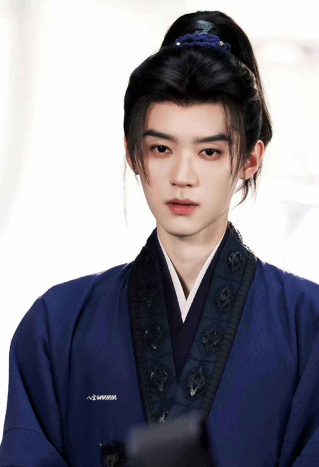 翘楚的男演员 ​​​
