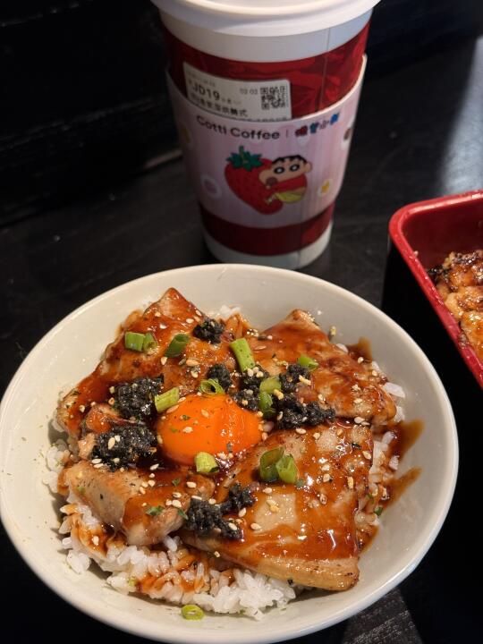 救命啊😭遇见这碗鹅肝饭我真的香哭了