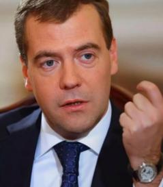 梅德韦杰夫：一旦战败，就用核弹攻击4个国家，让世界进入末日，将动用战略核武器针对