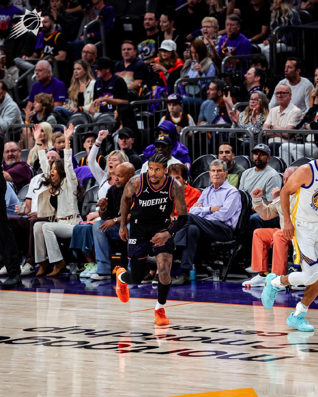 投疯了！！！！JG超远三分也有👌菲尼克斯太阳 ｜勇士vs太阳  cr：菲尼克斯