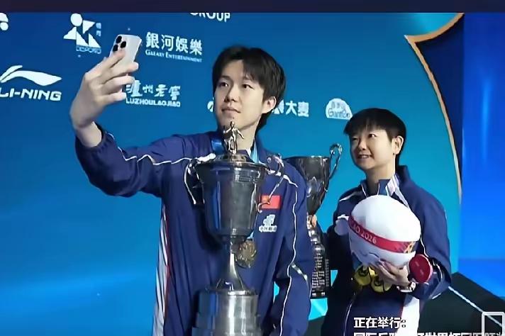 王楚钦和孙颖莎不是有王者风范，而是真正的王，一人一条线到达顶峰，不光是成绩顶峰，