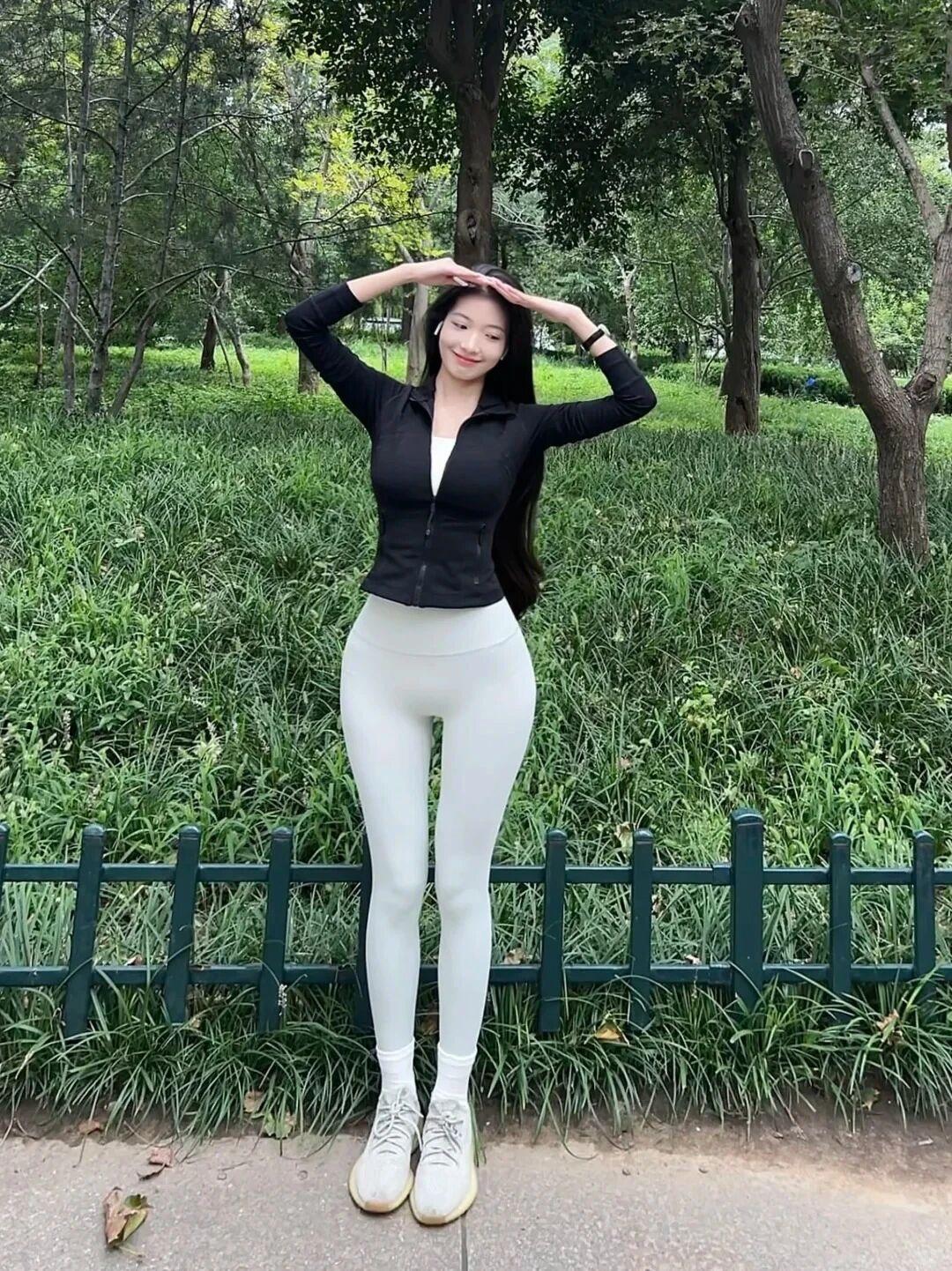 身材好的女孩子是不是都爱穿鲨鱼裤？