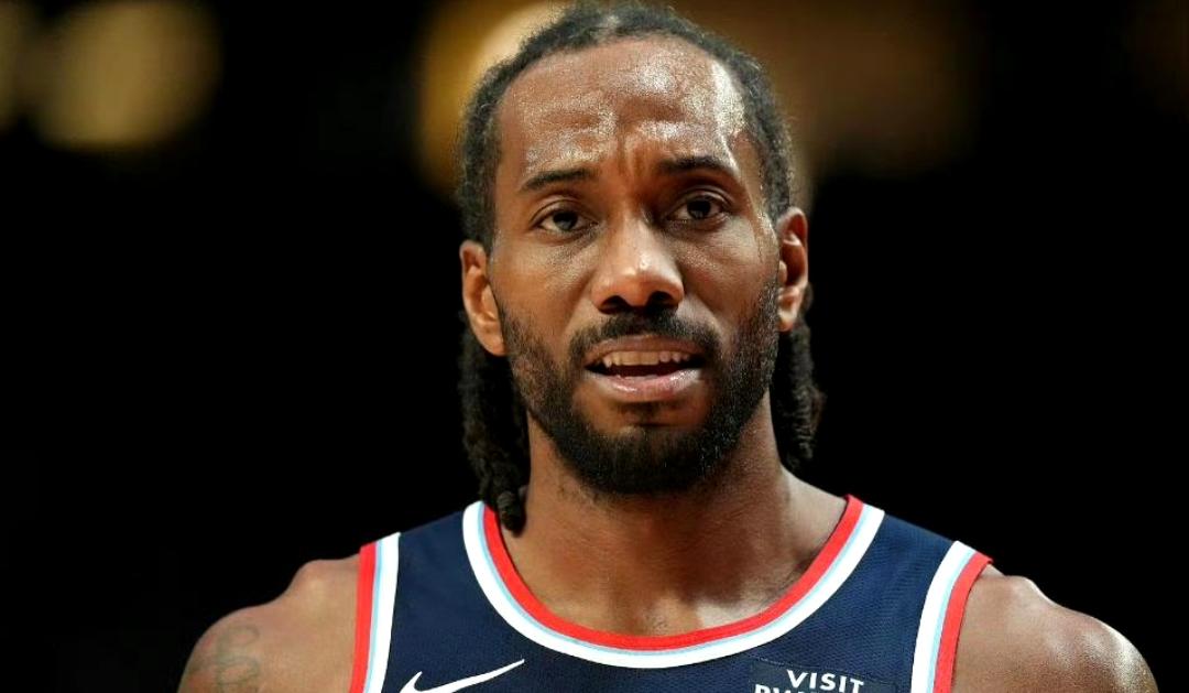 被淘汰了,伦纳德还会留在快船吗?从目前希望看，伦纳德没机会留下了，送走哈登后，球