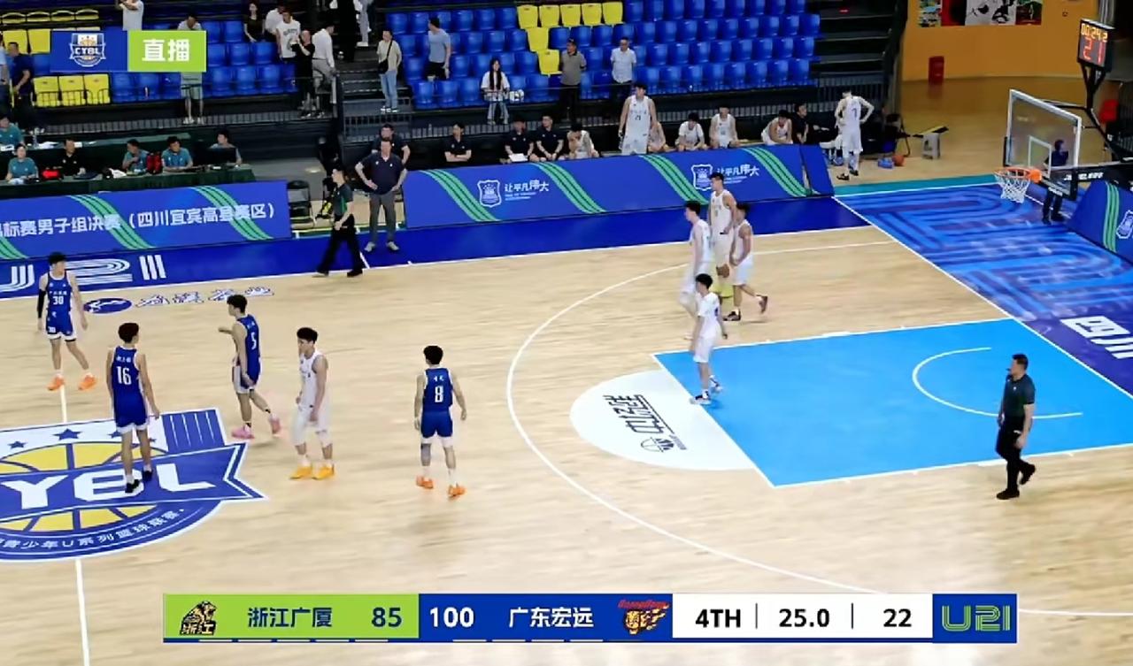 中国篮协U21青年联赛半决赛，广东队100-85战胜浙江广厦队，挺进决赛！
广东