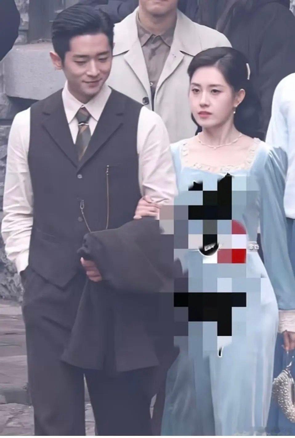 这两个人笑丝我了 真的长这样吗 