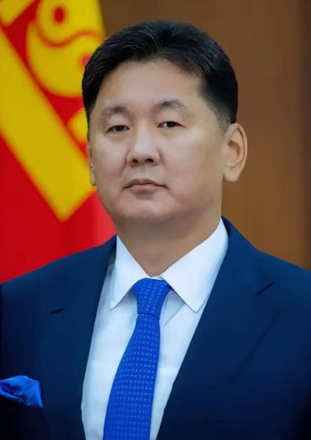 蒙古国总统呼日勒苏赫签署文件，决定在与中国接壤的东戈壁省增建130公里的铁丝网，