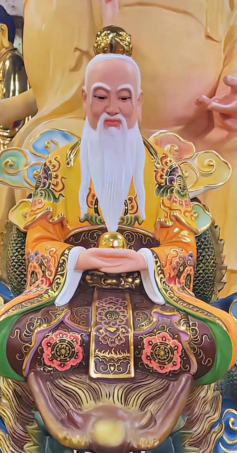 今天是公元2024年12月10日，农历十一月十日，星期二
在这个世界上最珍贵的莫
