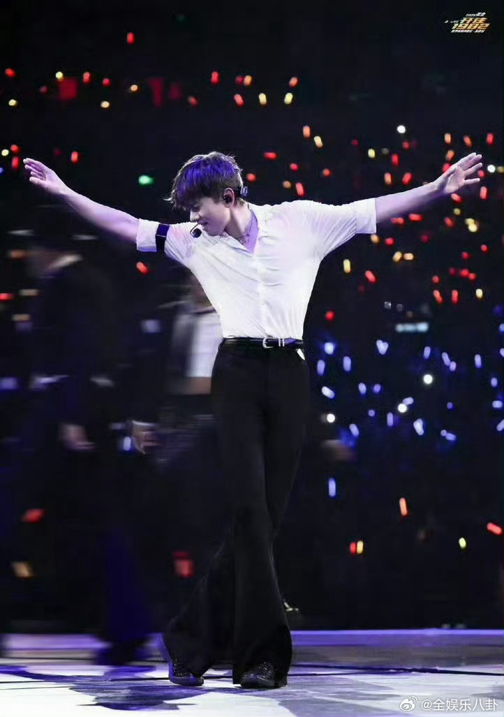 张杰北京鸟巢16场连开创华语纪录 张杰未LIVE巡回演唱会 张杰在鸟巢16场连开