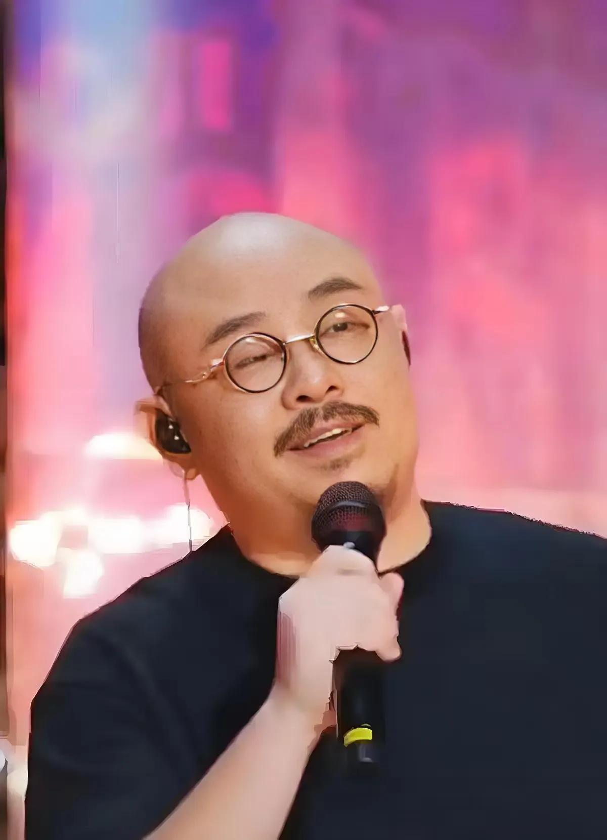 以为刀郎2024年演唱会在北京就收尾了，没想到，2025年又开始了，第一站是上海