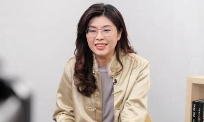 郑丽文接受美媒专访，两岸立场终于暴露，与洪秀柱一比高下立判
郑丽文接受美国《时代
