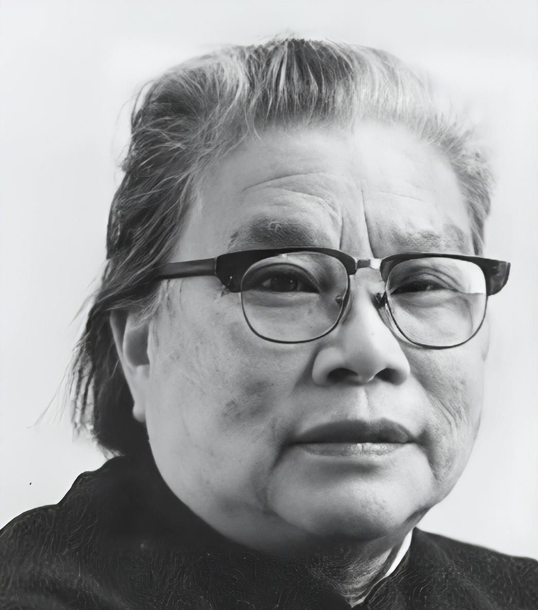 1950年康克清前往苏联见普通出身女婿，朱德未露面却由她同意这门亲事，这背后有什