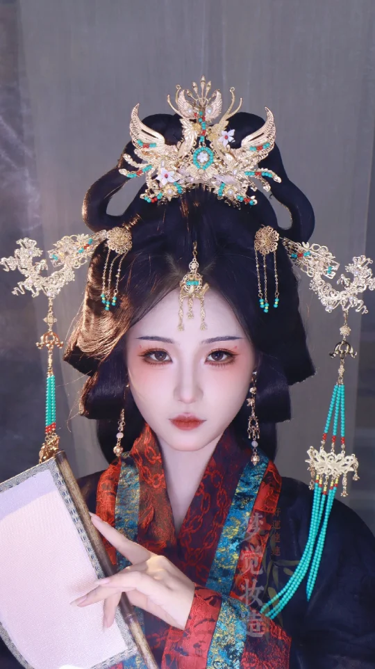 ＂人中翘楚，谋定天下＂楚朝仿妆