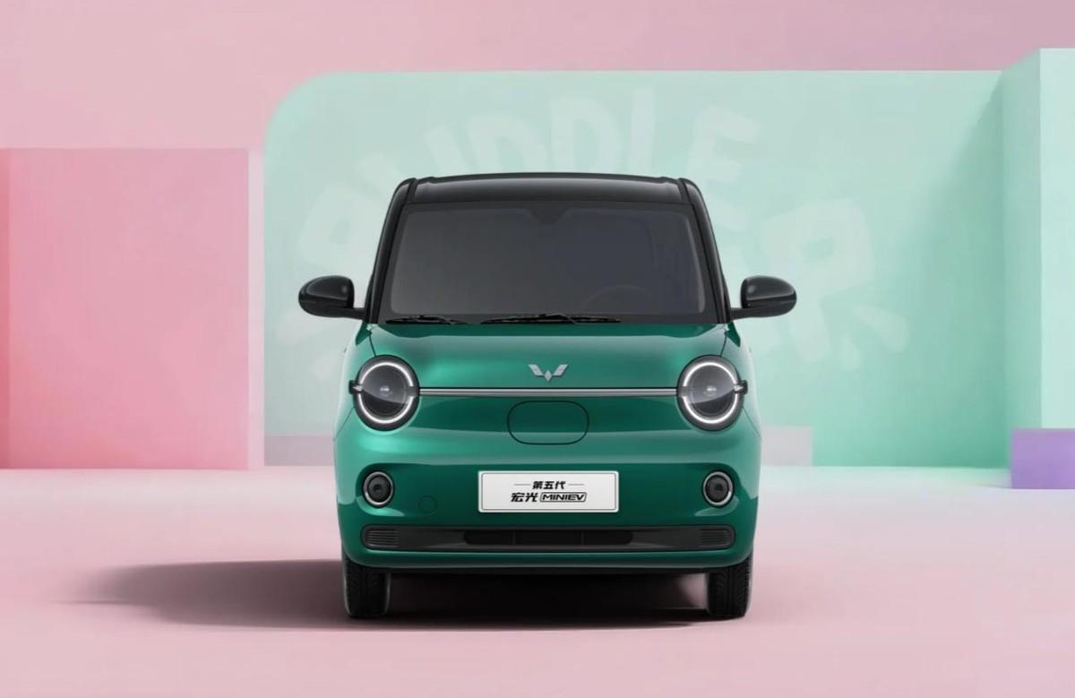 萌化预警：第五代宏光MINIEV来了！
近日，第五代宏光MINIEV开启预订的消