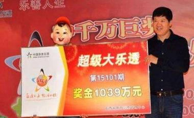一位反诈中的心老民警说：
你手里要是真有大钱，晚上睡觉打开飞行模式，把定位关了。