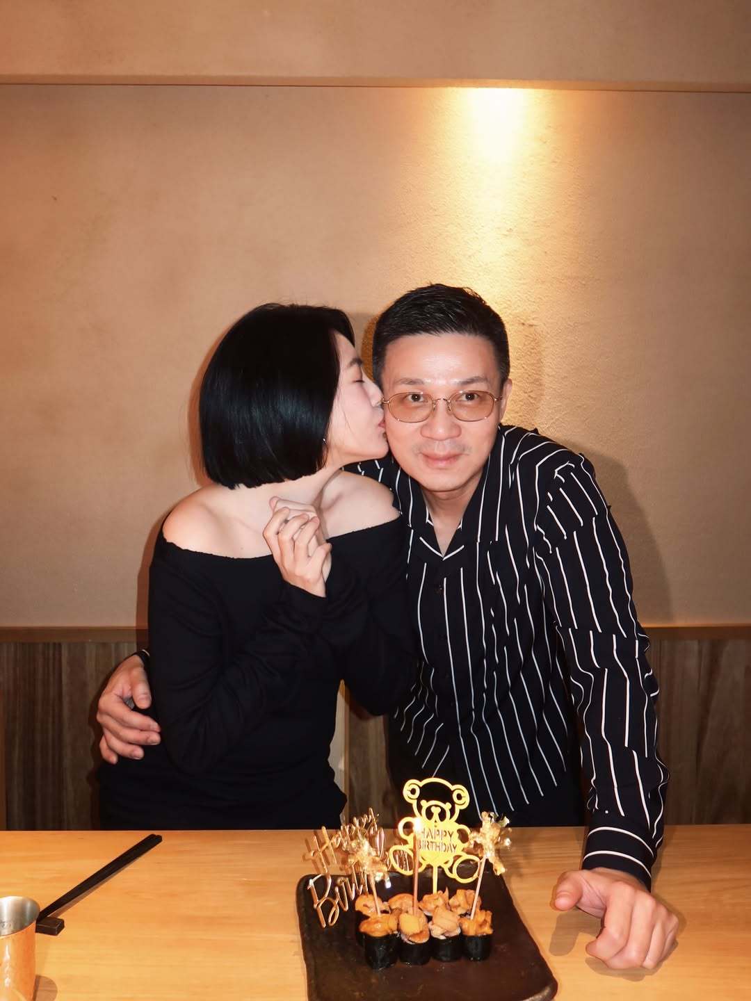 Lily生日晒了小S许雅钧亲脸照～Lily晒小S许雅钧亲脸照Lily晒小S许雅钧