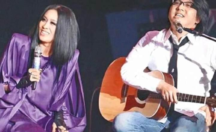 那英曾说要在袁惟仁病床前唱梦醒了那英的这份情谊太难得，想着在袁惟仁病床前唱《梦醒