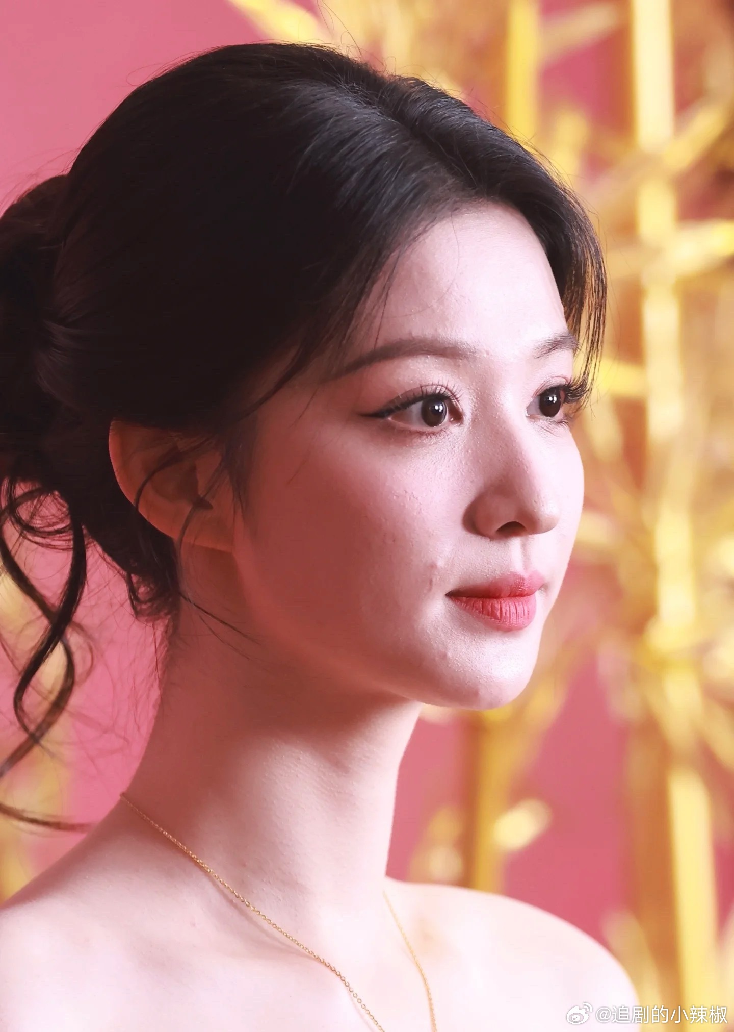 王楚然高清无修生图，太纯了，痘痘都看见了[泪奔] ​​​