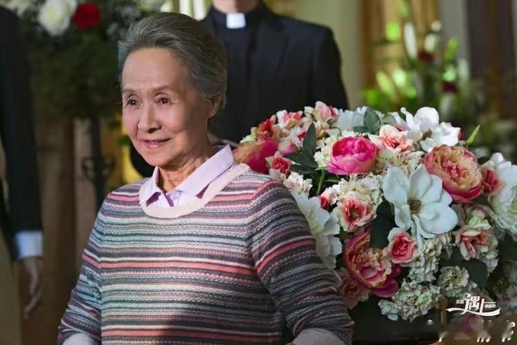 不得不说，吴彦姝老师真的是优雅了一辈子，自打出道以来，吴彦姝老师就是观众眼里的“