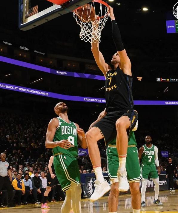 勇士中锋倒下！2换1交易成了笑话

2026年3月3日，勇士主场迎战快船的比赛原