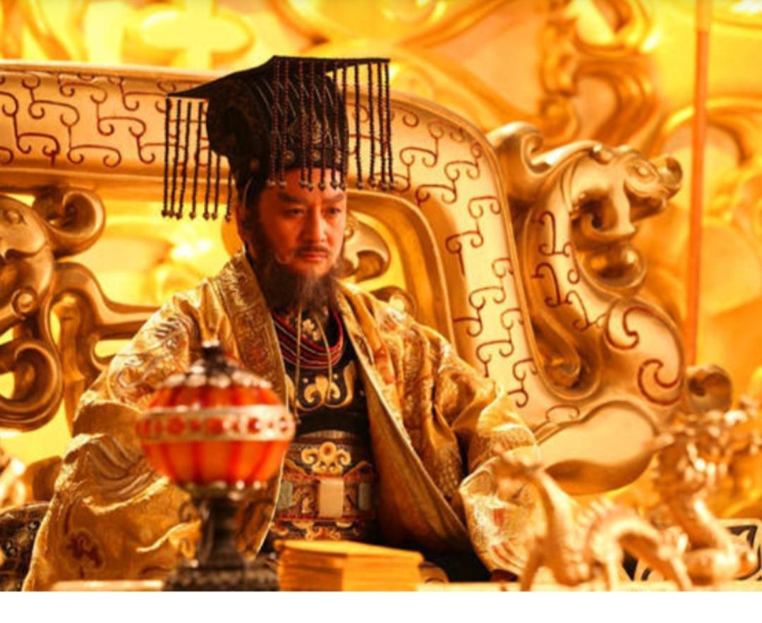 在中国历史的长河中，隋唐制度的奠基者杨坚（隋文帝）以其卓越的政治远见，开创了中国