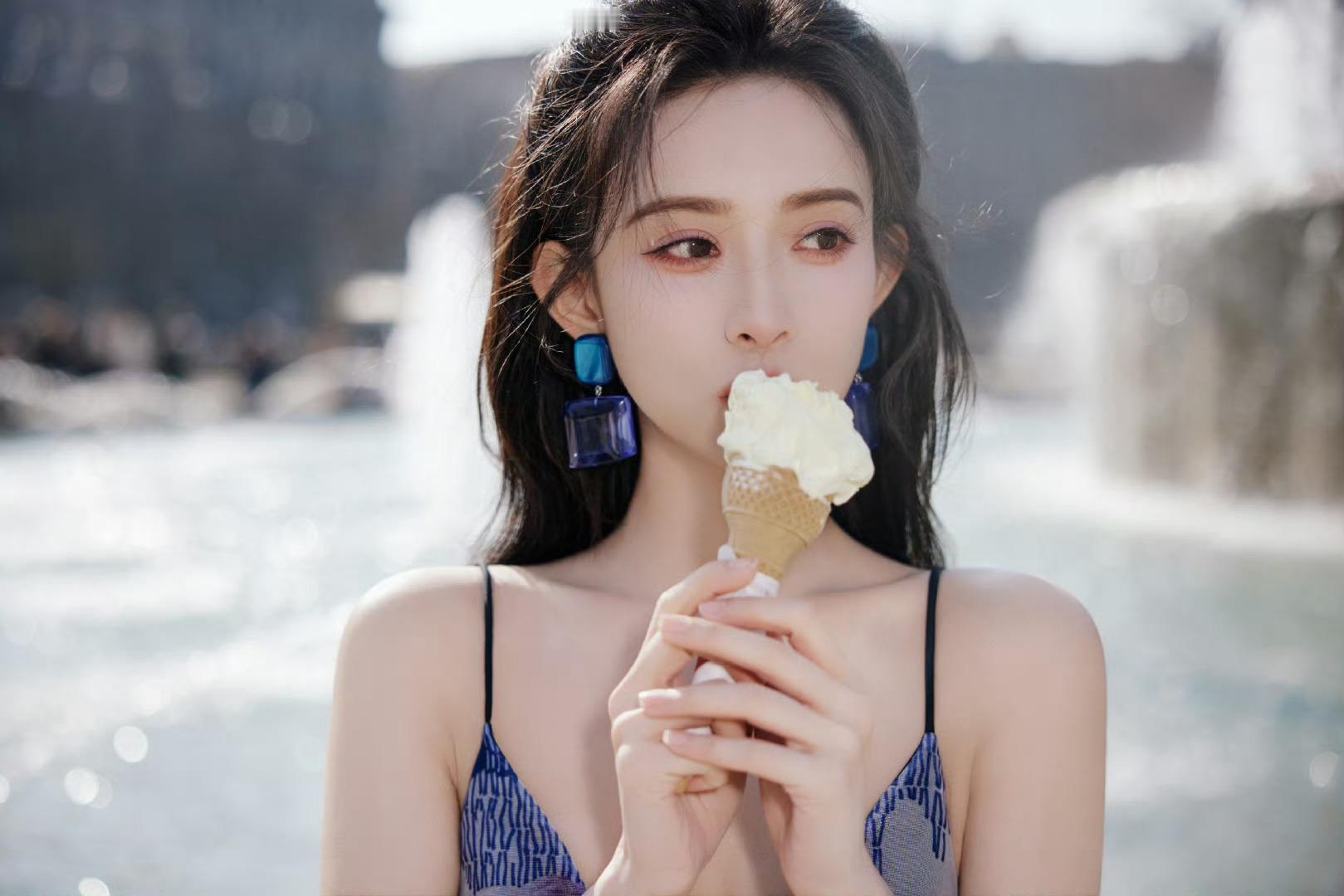 睡前吃一口和孟姐的热恋冰淇淋🍦💖孟子义 美美嘟很安心🤲🏻在米兰风中摇曳的