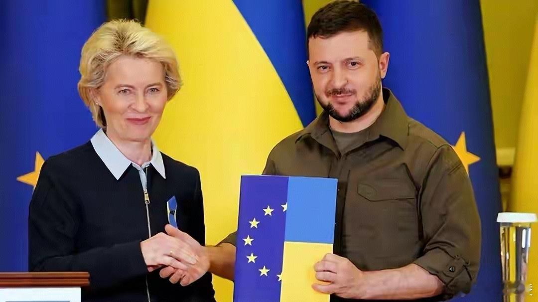 泽连斯基称乌克兰计划加入欧盟刚说计划2027年入欧，转头就被直接泼冷水，这边连内