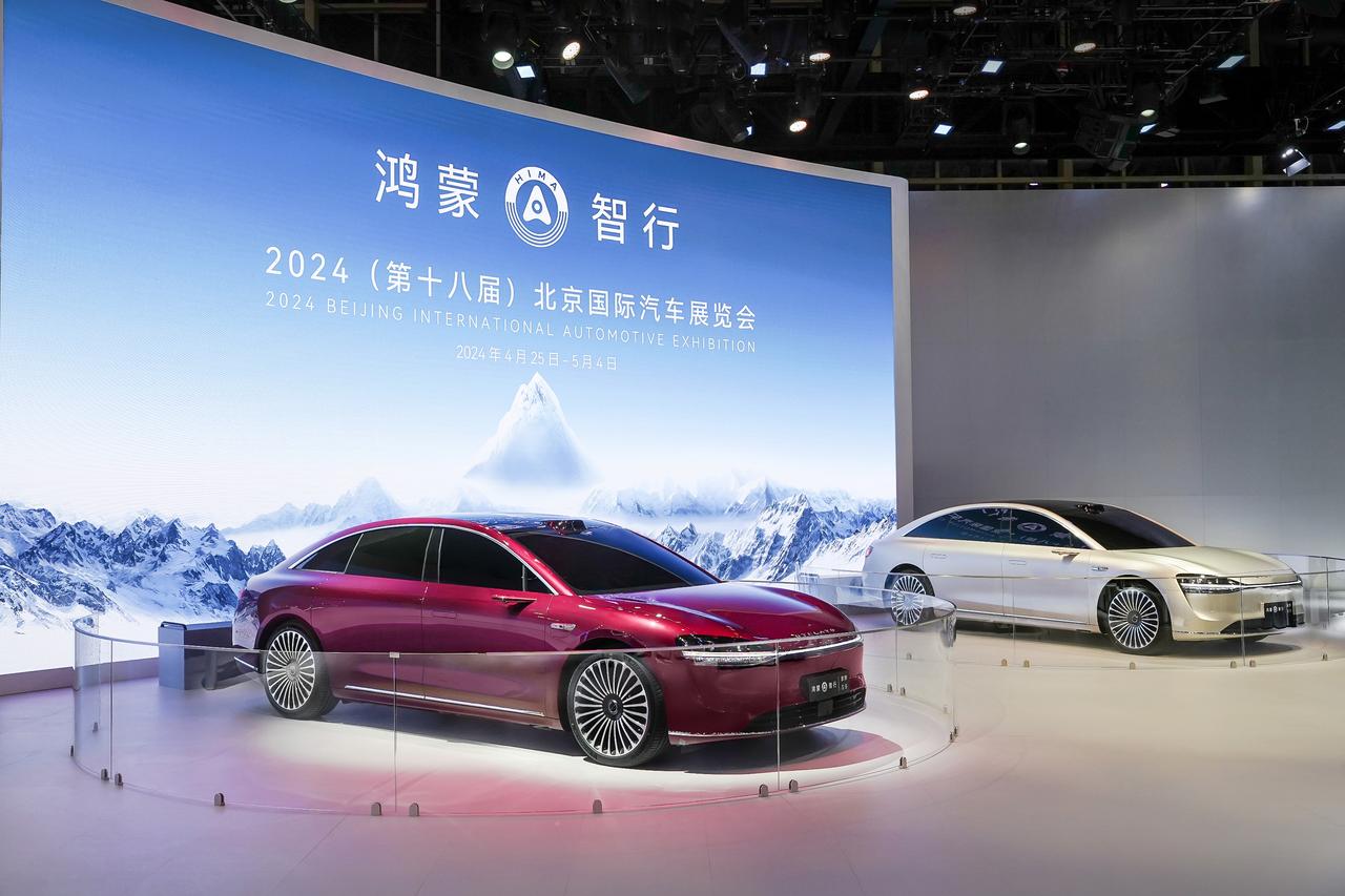 D级豪华轿车，大家会选择谁？
华为享界S9
奔驰S
宝马7系
奥迪A8
不得不说