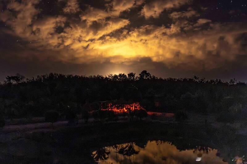 【泰柬冲突进入第11天 泰空军F-16今晨再度实施空袭】海外新鲜事 泰国与柬埔寨