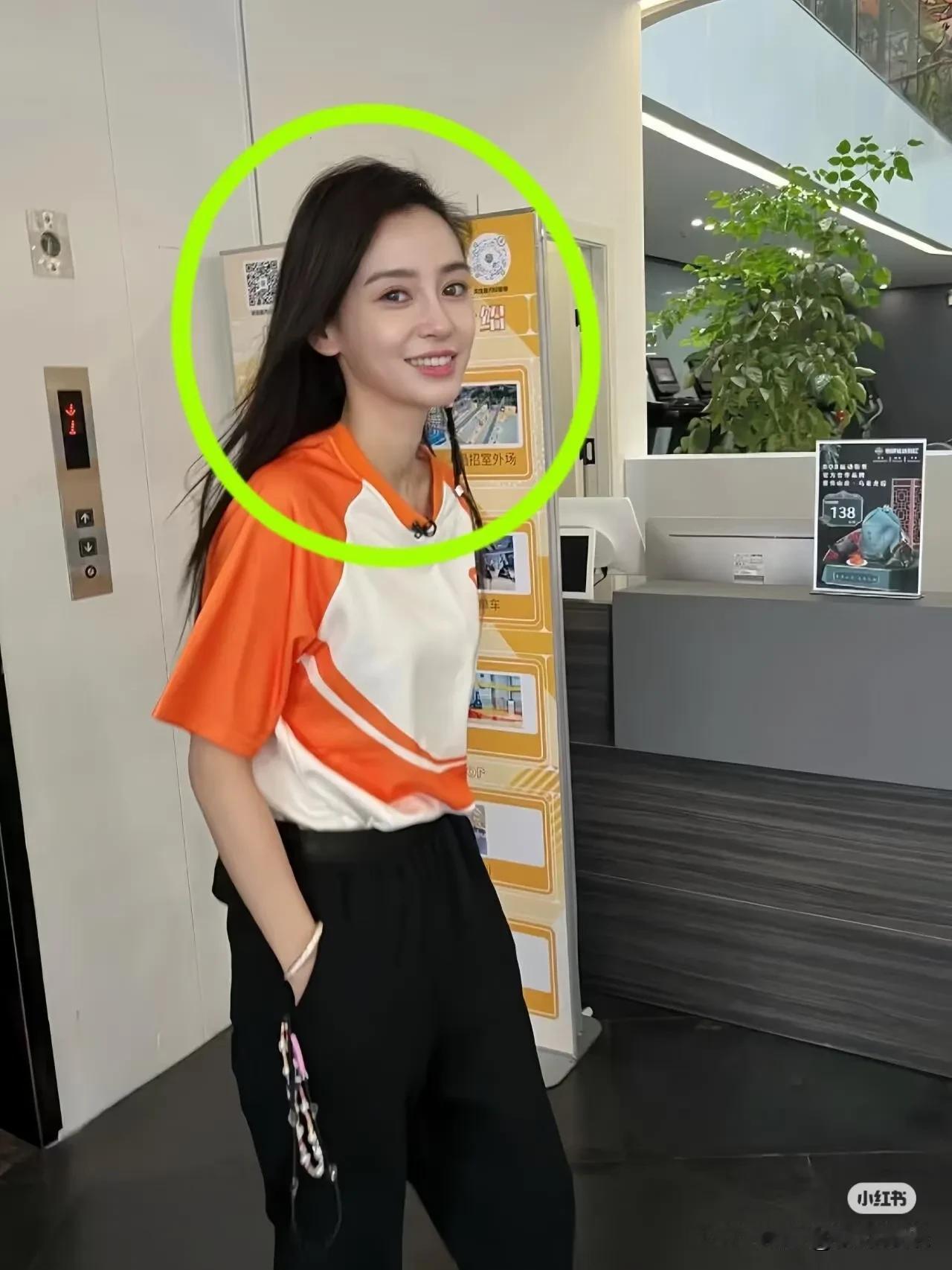我去❗她的颜值仿佛回到了十年前
颜值回春了的感觉，整个人状态真的好好，比之前更松