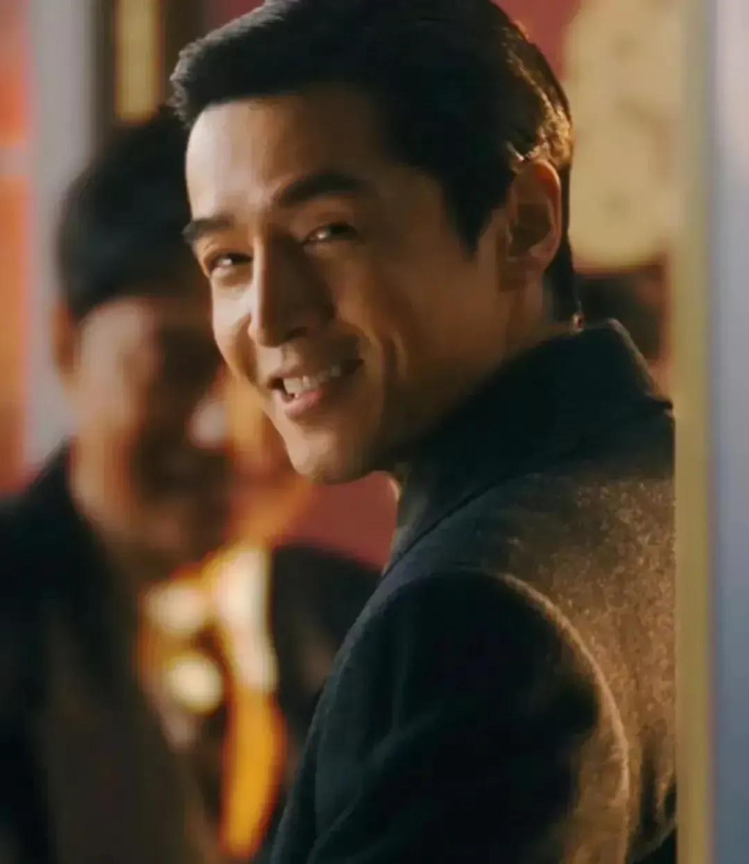 实话实说，王家卫的《繁花》除了胡歌，别无选择了。
目前男演员，长得帅还有演技还年