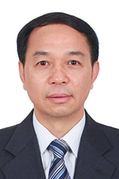 广西，1963年生的蒋家柏被开了

老蒋从全州老家起步，

10多年就做到了恭城