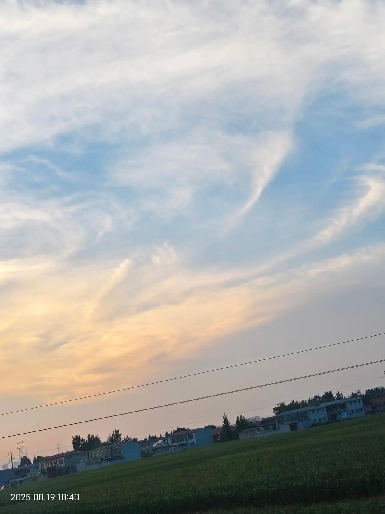 马斯克的星链垄断恶梦开始了，之前他狂砸百亿，发射9000多颗卫星，占全球低轨规划