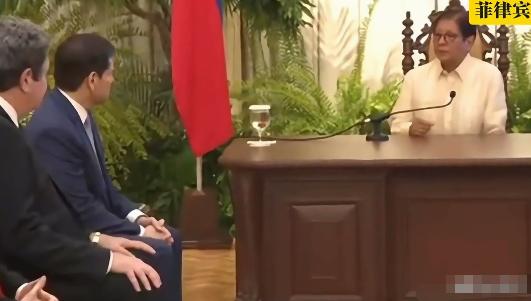 连坐次都变了！美国也蒙了，菲律宾到底把谁当成老大了？小马科斯接待美国国务卿时，稳