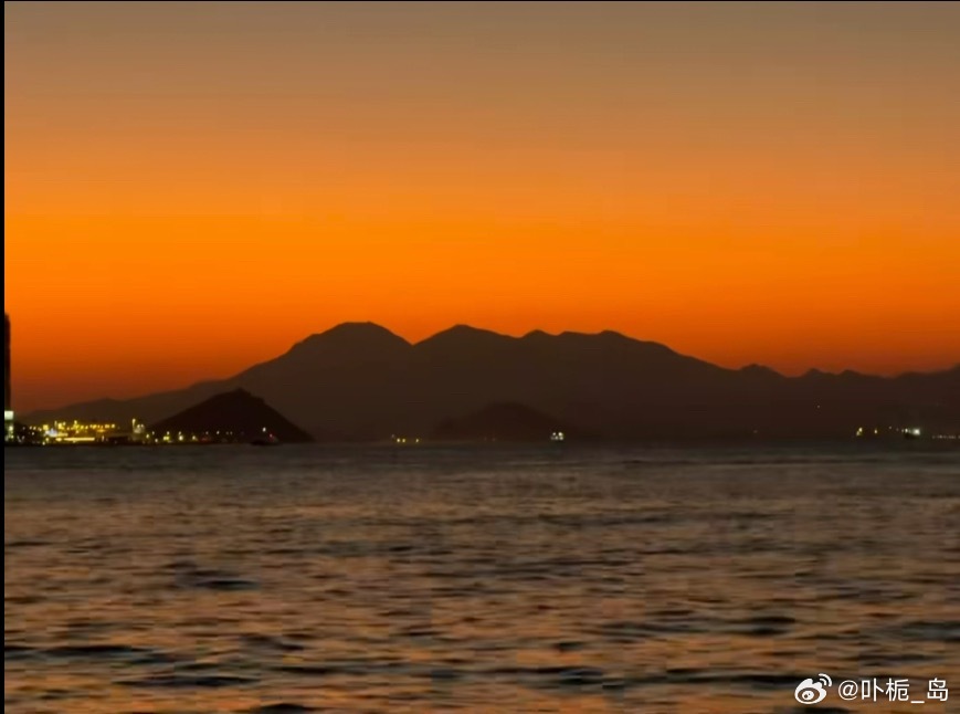 zkl你可以换微博背景了 