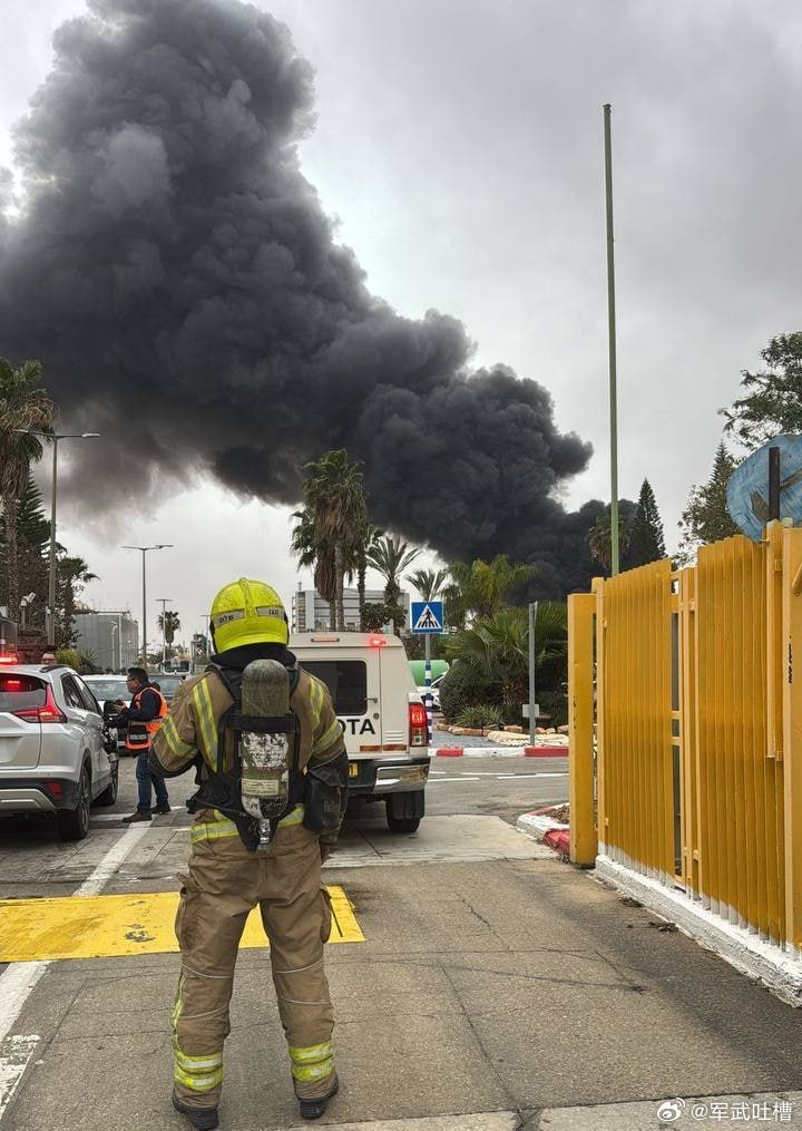 兄弟们，伊朗这波炸化工厂的操作绝了由于存在危险化学品泄漏的风险以色列民防部门封已