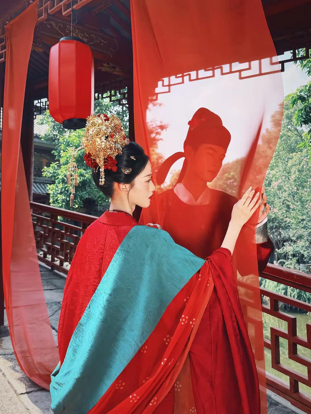 “信不信我们早就注定 要一起沿途看风景”汉服 大婚 赵丽颖