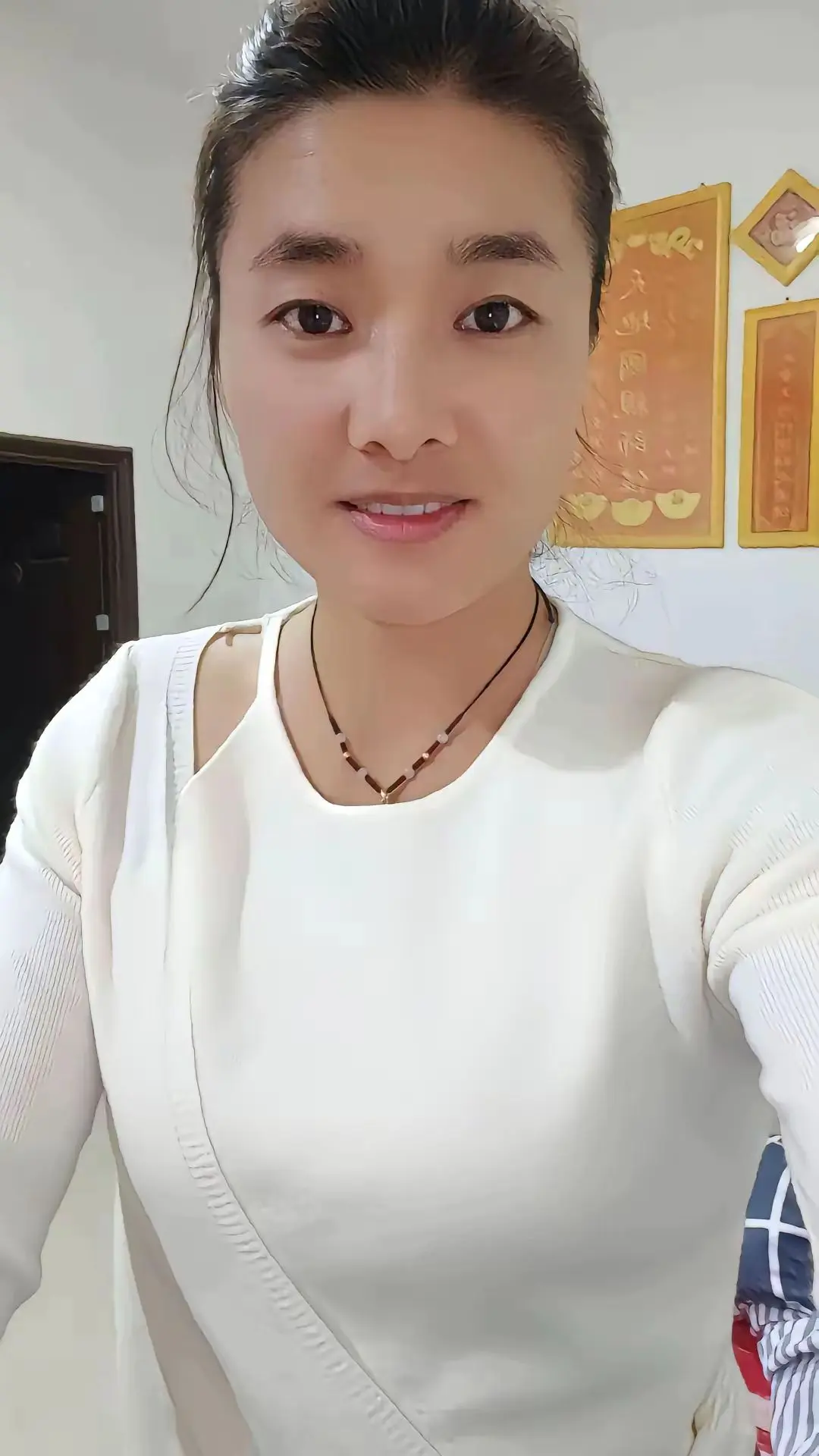 年龄带给我们的是通透，记住 所有关系你不要了，这题就解了。