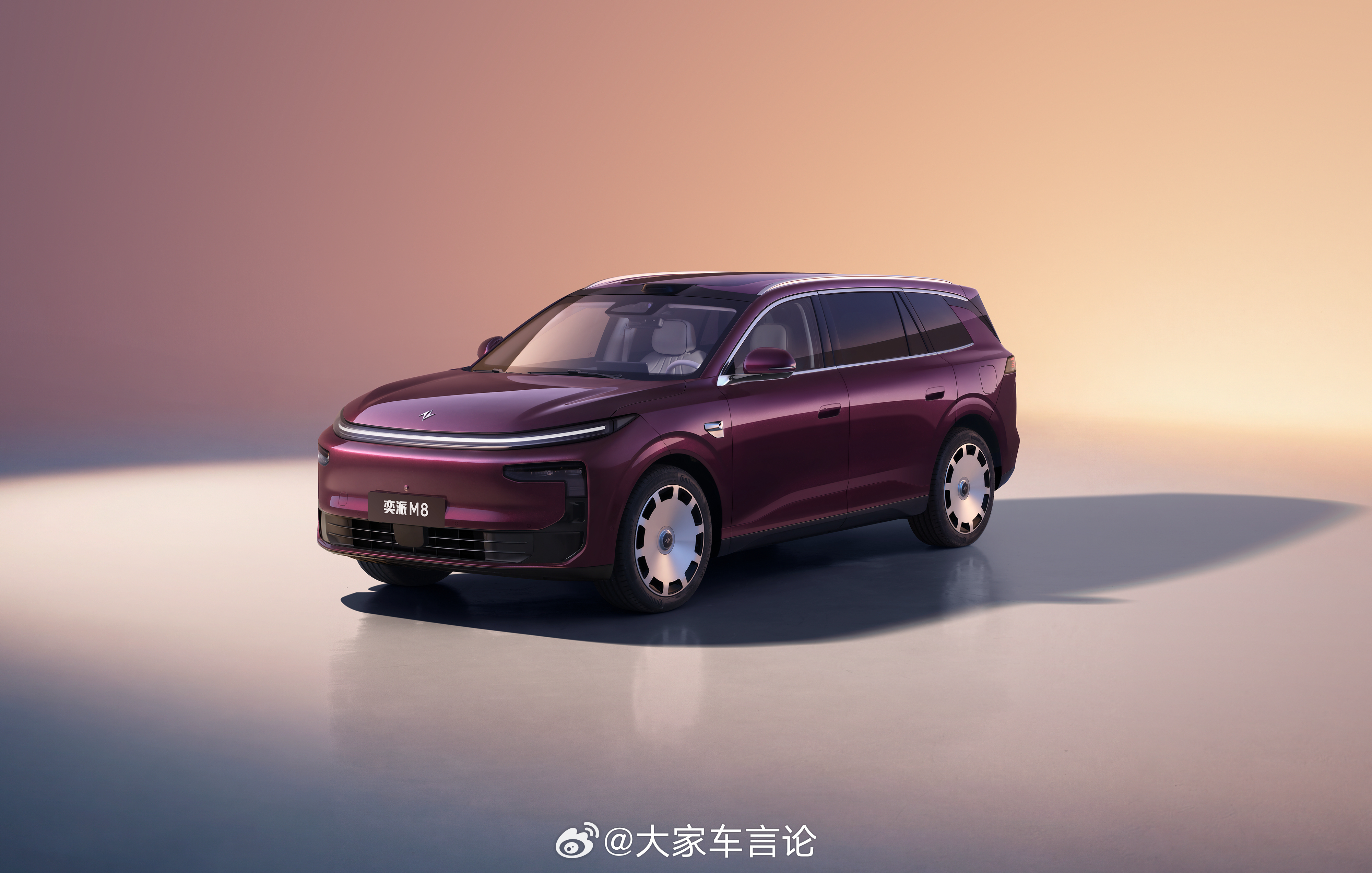 东风奕派M8开启预售 19.98万起售。定位中大型六座SUV，尺寸5020mm 