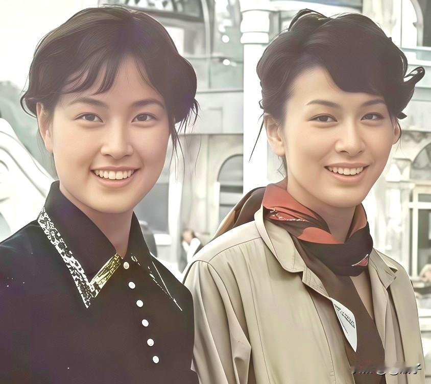 刘晓庆24岁，事业刚起飞；栗原小卷34岁，凭借《望乡》在国内拥有海量观众。
当时