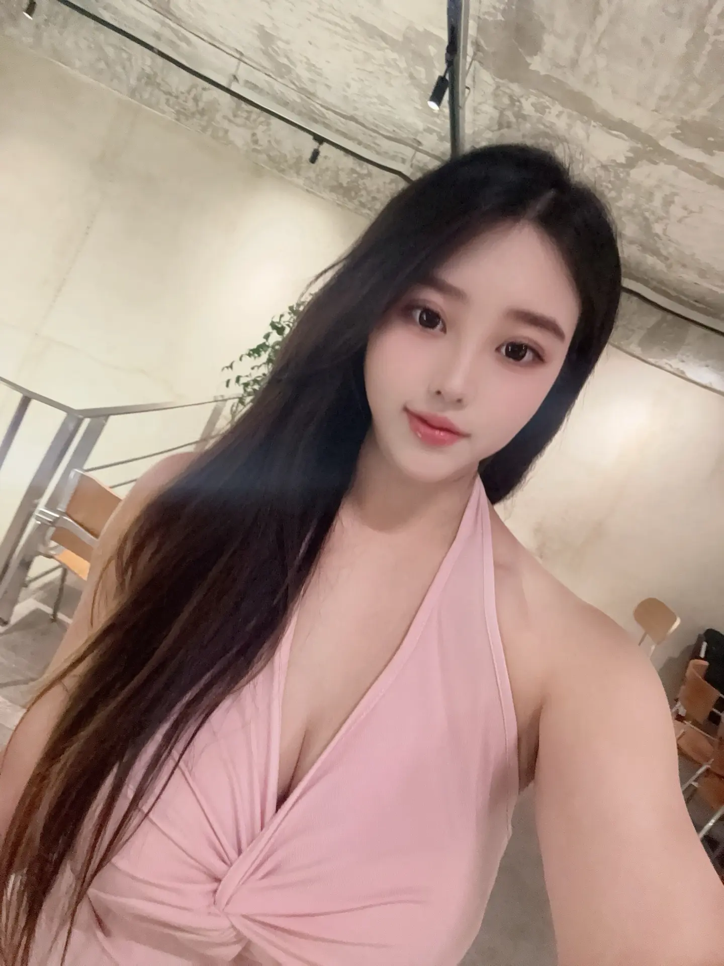 人一定要靠近能托举和滋养你的人，计较里生不出来慈悲