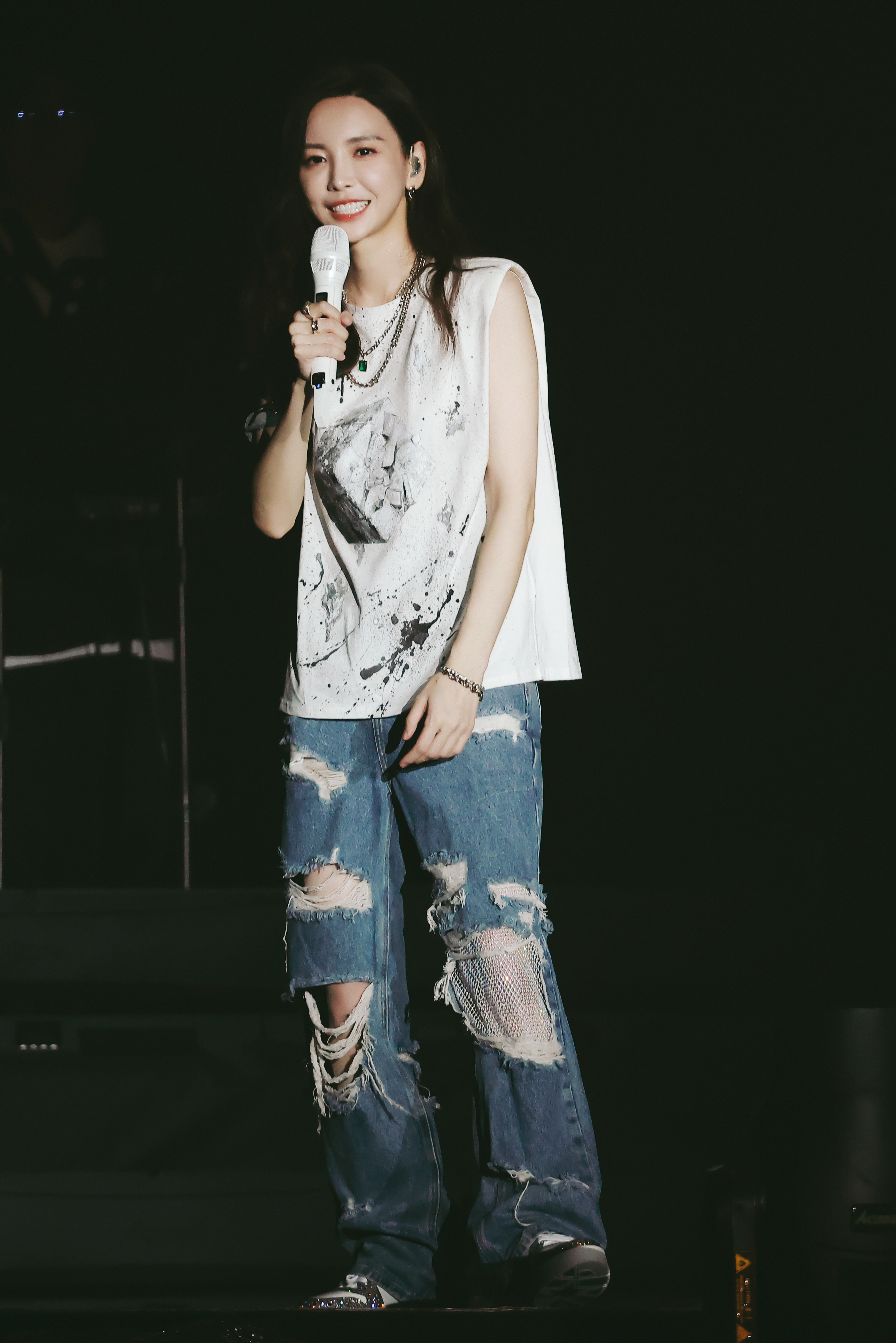 #于文文[超话]#  ｜ #于文文魔方视界巡回演唱会# “追求属于我的自由”​​