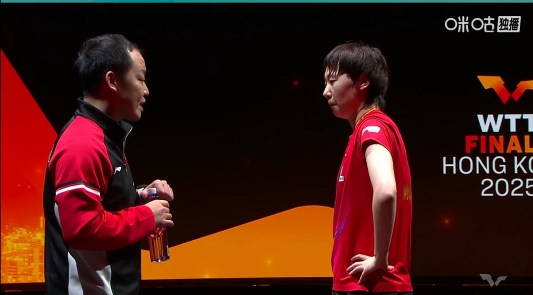 WTT香港总决赛
国乒女队主教练马琳没来。
王曼昱场外教练任皓也立功了！