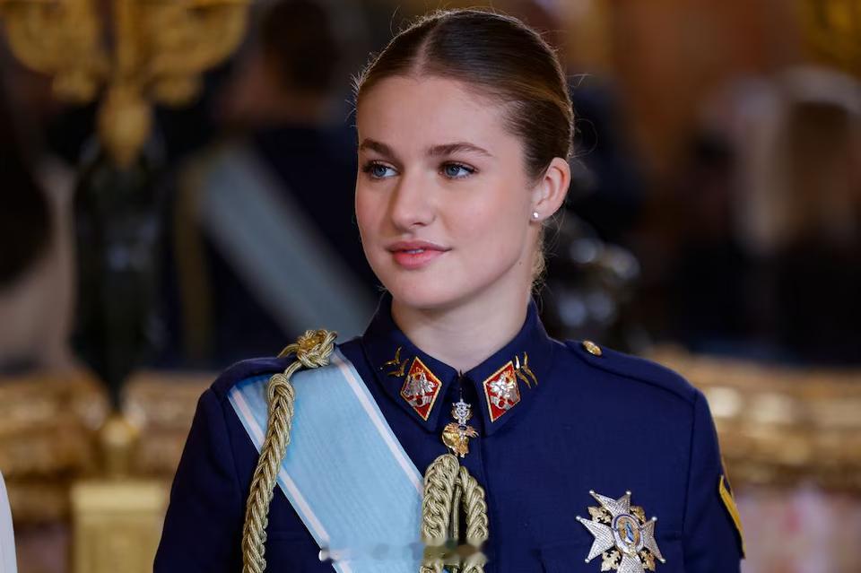 诺拉好 诺拉好 诺拉好